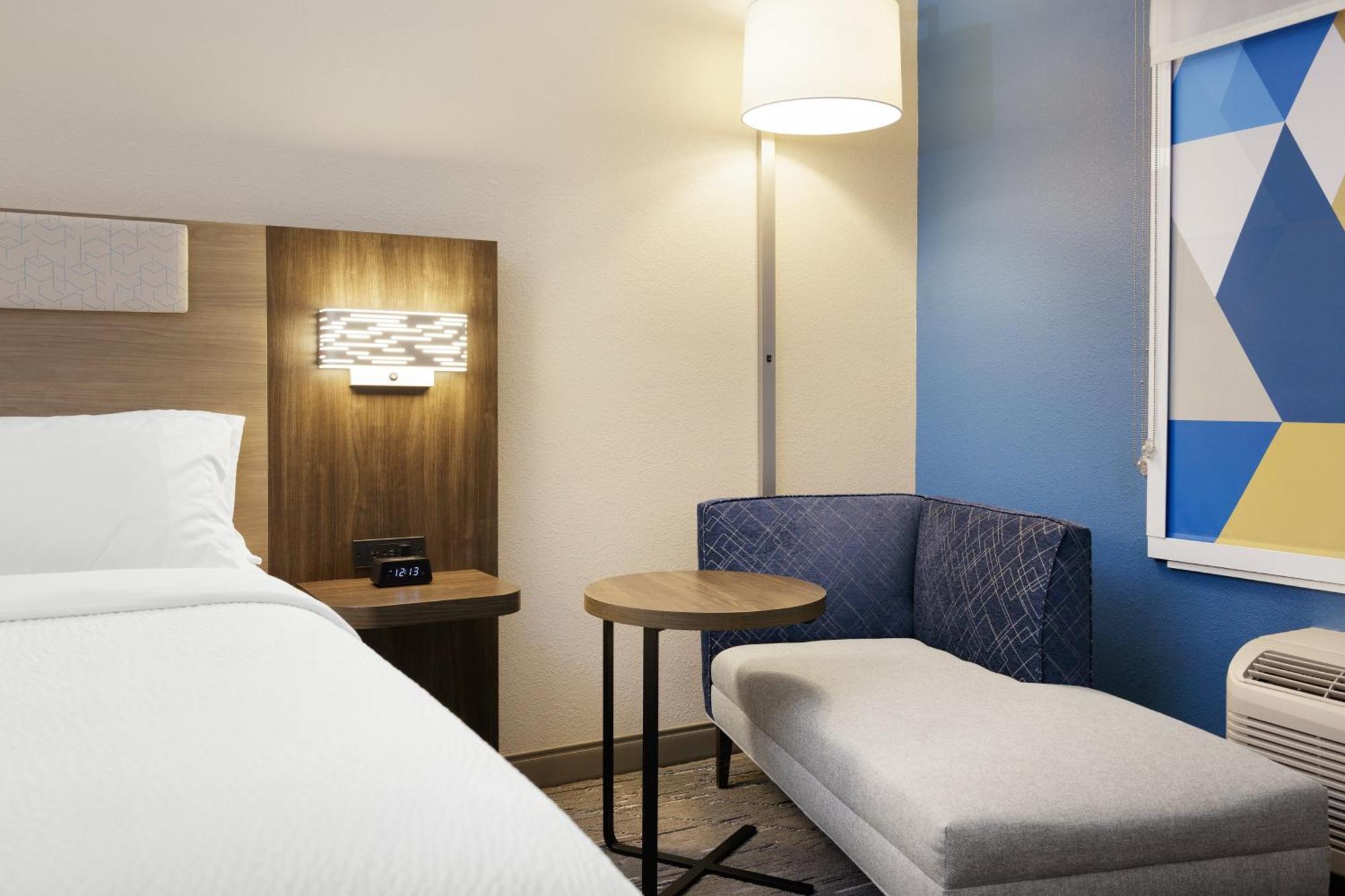 Holiday Inn Express & Suites Weatherford By Ihg Екстер'єр фото